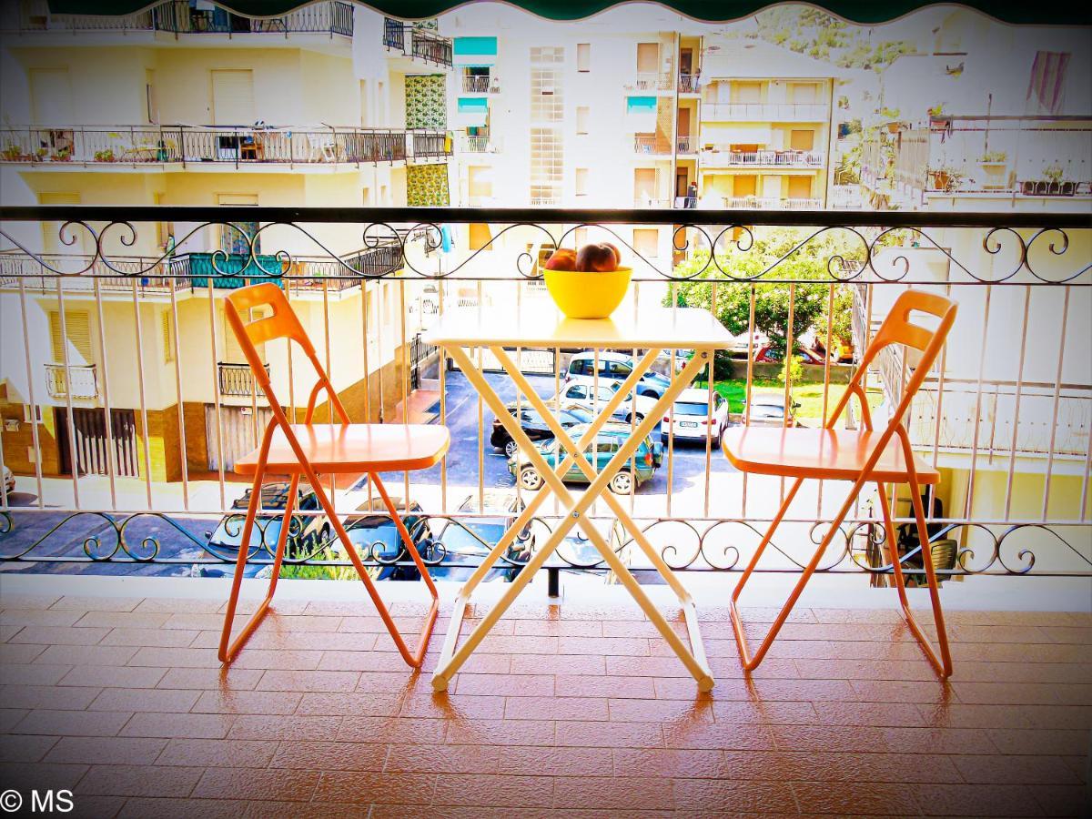 Pietra Home, Posto Auto, Ac ,Wifi, 150Mt Dal Mare Пьетра-Лигуре Экстерьер фото