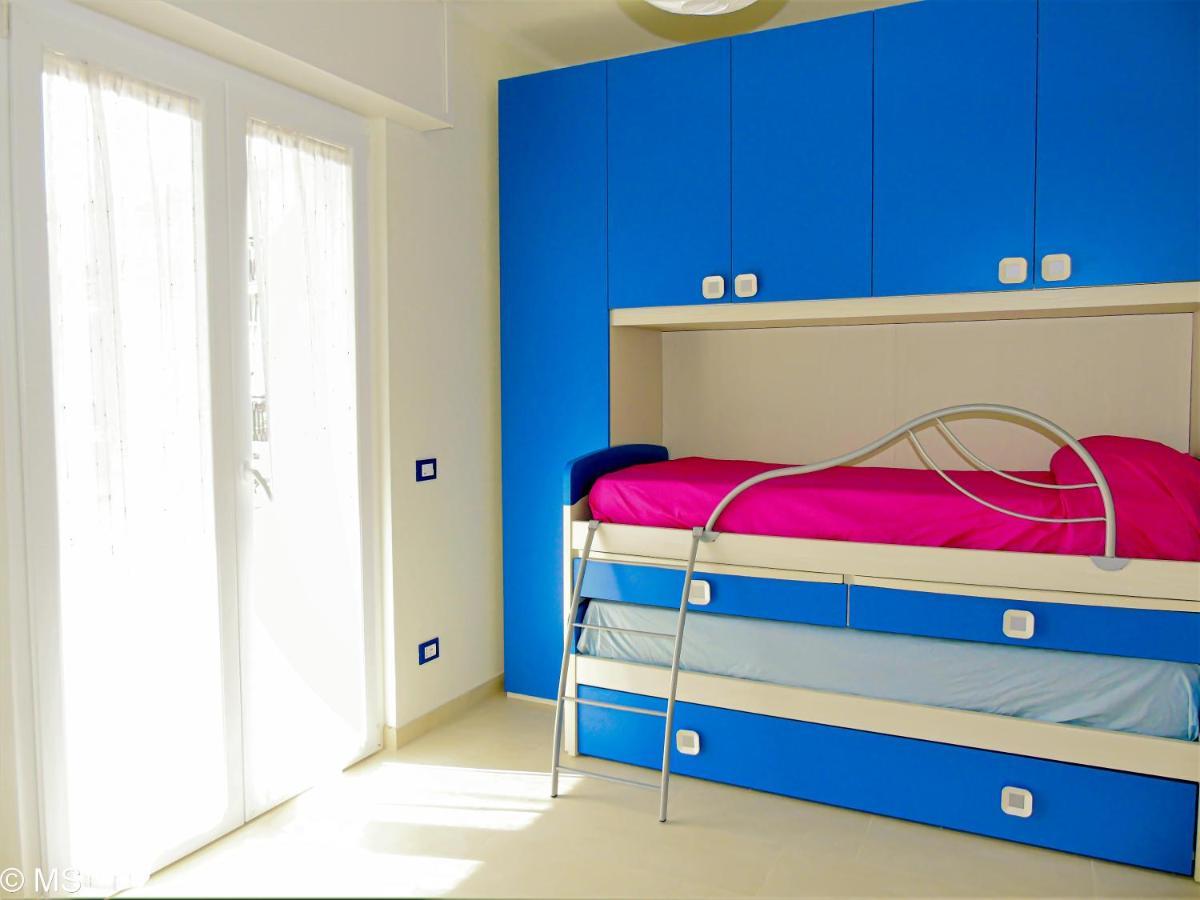 Pietra Home, Posto Auto, Ac ,Wifi, 150Mt Dal Mare Пьетра-Лигуре Экстерьер фото