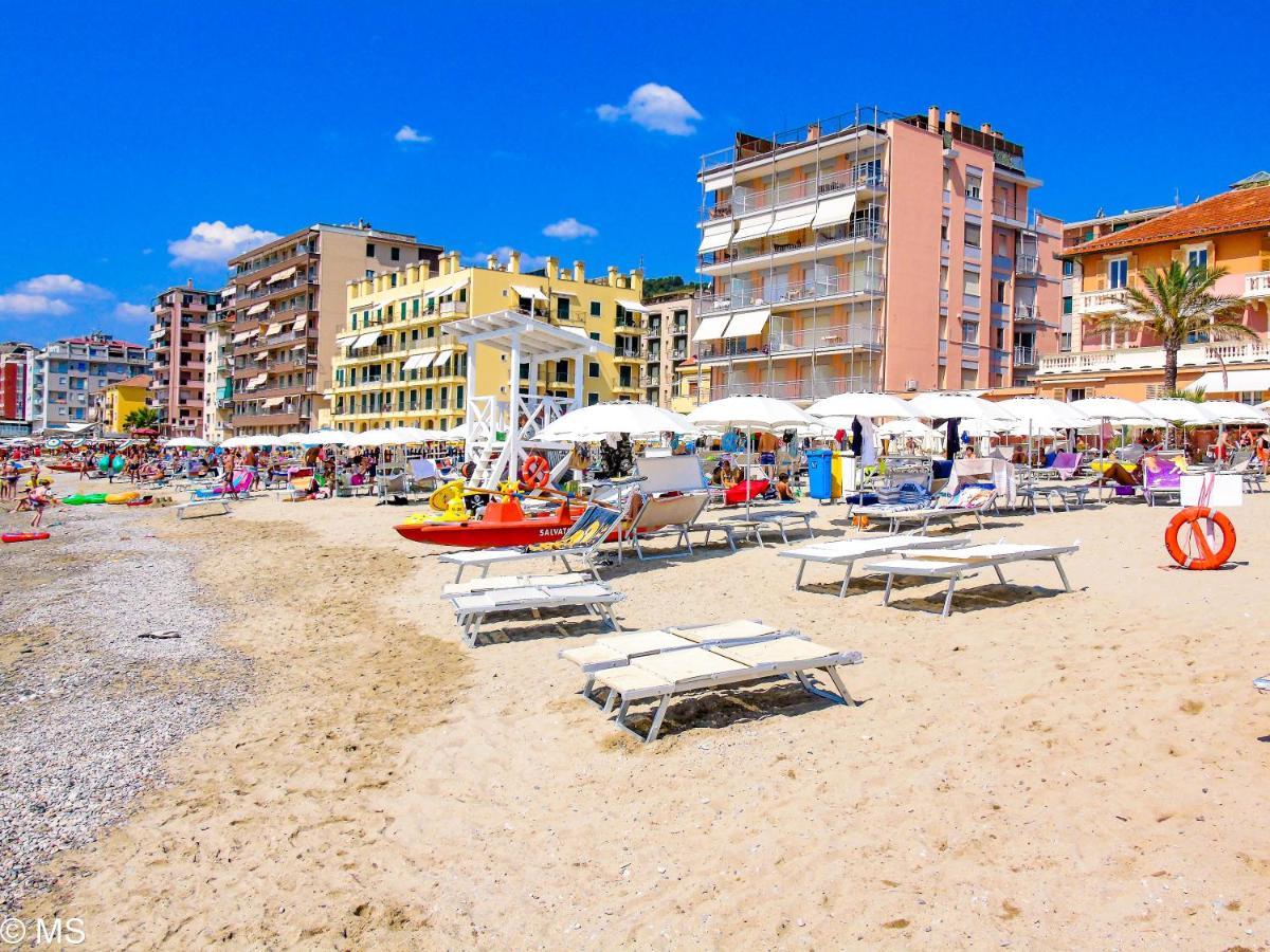Pietra Home, Posto Auto, Ac ,Wifi, 150Mt Dal Mare Пьетра-Лигуре Экстерьер фото